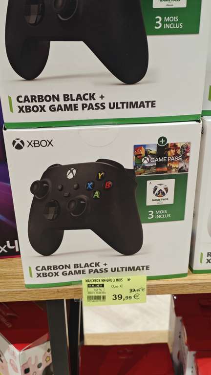 Manette Xbox Carbon Black avec 3 mois Game Pass Ultimate inclus